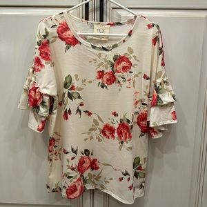 Ruffle sleeve floral top